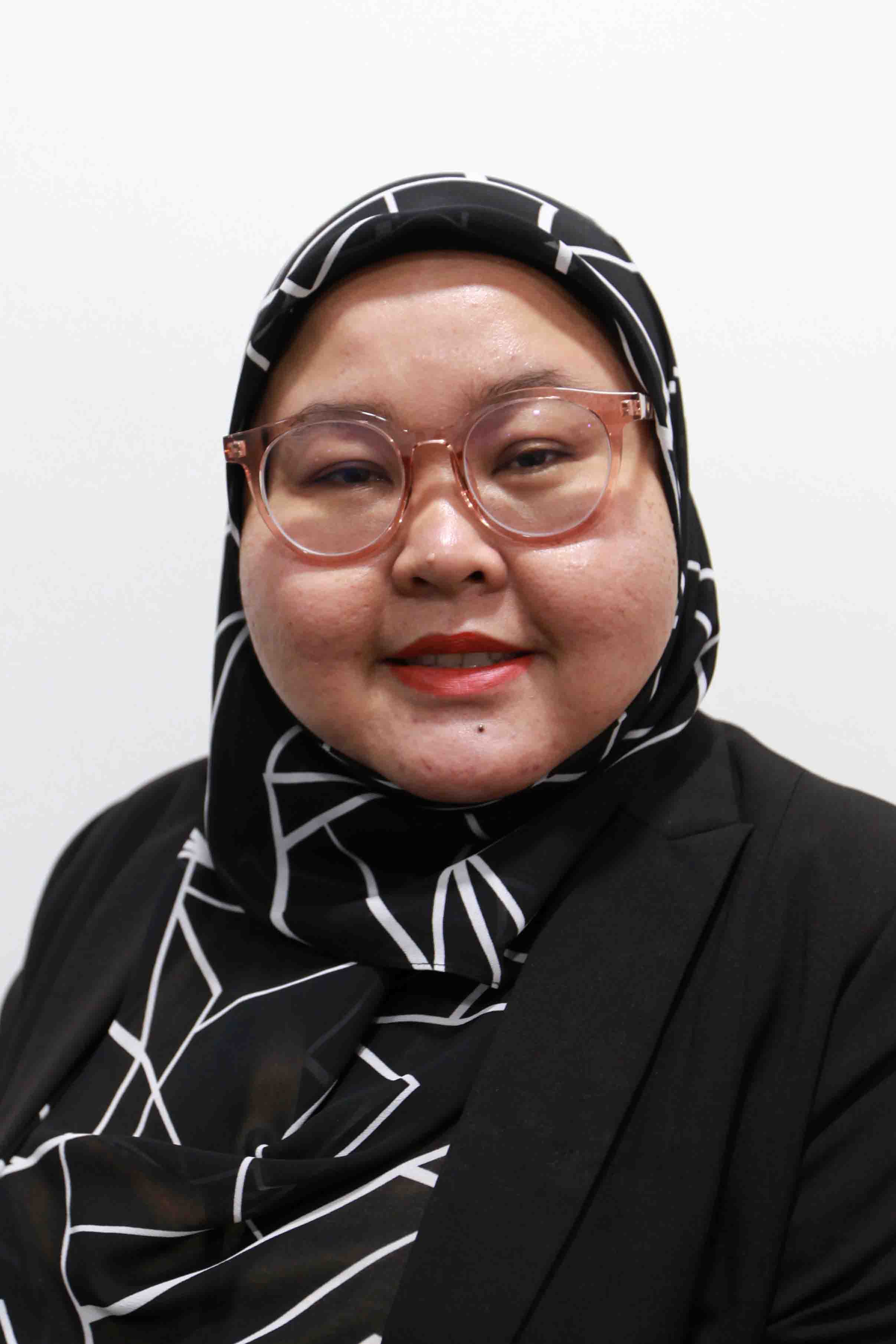 Siti Nur Hajar Binti Hamzah